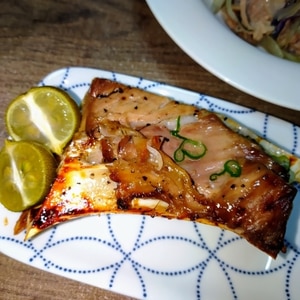 オーブンでマグロカマのローズマリー焼き レシピ 作り方 By アルプスの乙女 楽天レシピ オーブンでマグロカマのローズマリー焼き レシピ 作り方 By アルプスの乙女 楽天レシピ